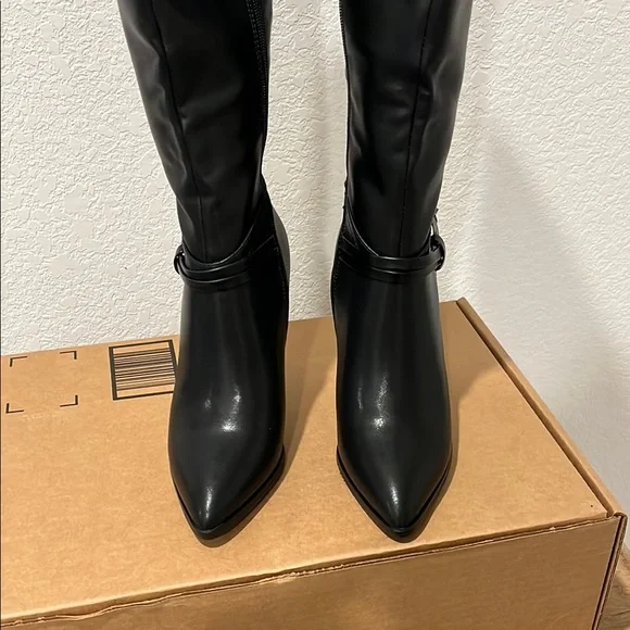 Black Leather Knee-High Heeled Boots - Picture 3 of 5